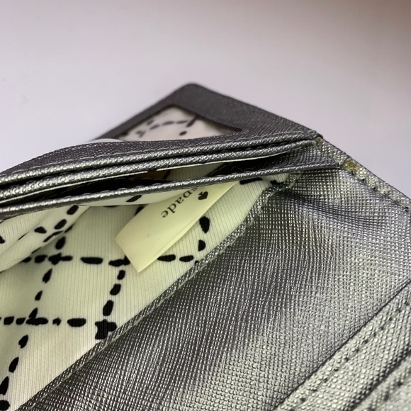 Kate Spade wallet - Picture 4 of 7